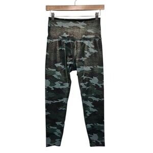 Beyond Yoga Leggings Womens Medium Green Camo High Rise Shimmer‎ 7/8 Made in USA